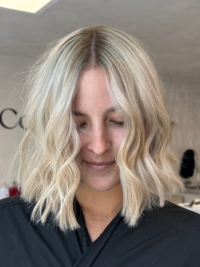 Sun-Bleached Blonde, blonding